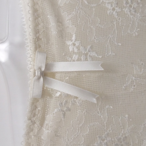 NEW Elomi Maria Stretchy Lace Thong Panty Bridal 8507 Cream Ivory Off-White - Picture 8 of 8